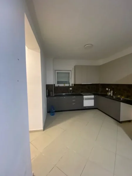 Kopshtit Botanik, Jepet me qera Apartament 2+1+Ballkon, Kati 1, 100 m² 350 €