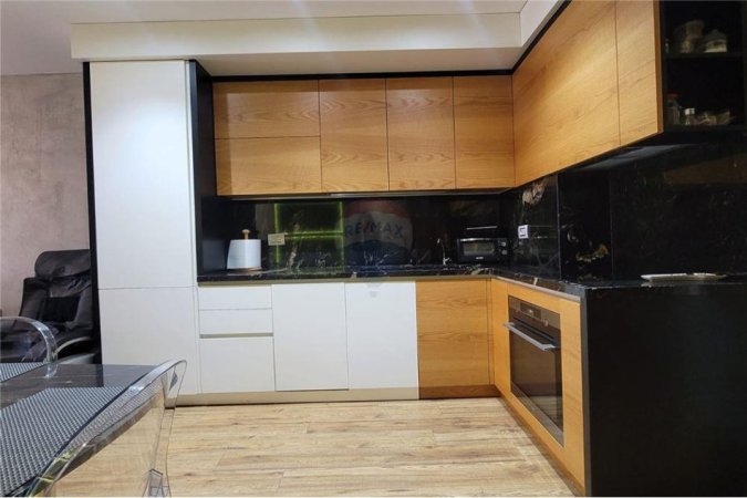 Tirane, shitet apartament 2+1+Ballkon, Kati 7, 110 m² 275,000 € (Komuna e Parisit - Kristal Center)