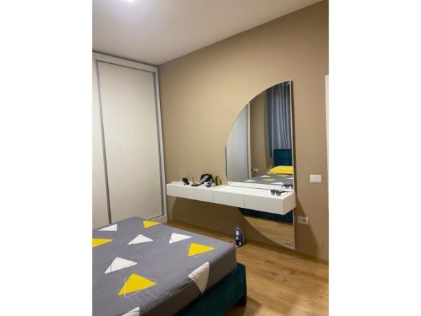 Vlore, jepet me qera apartament 2+1+Aneks+Ballkon, Kati 6, 114 m² 650 € (Bulevardi Ismail Qemali, Vlore)