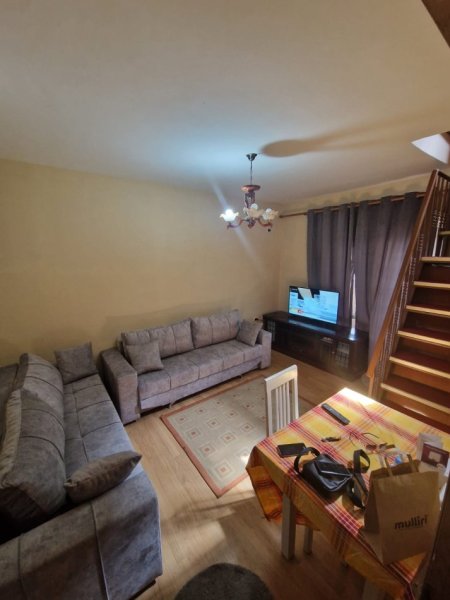 Tirane, jepet me qera Vile 1+1, Kati 3, 78 m² 500 € (Ambasada Amerikane)