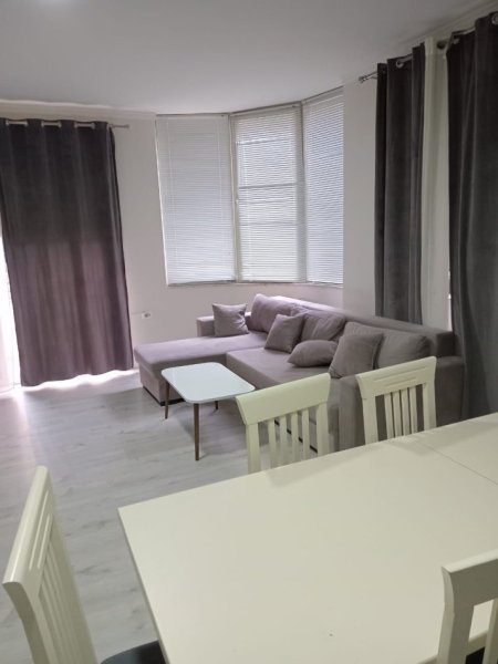 Tirane, jepet me qera apartament 1+1+Ballkon, Kati 2, 75 m² 550 € 