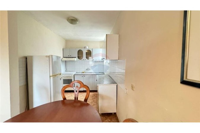 Tirane, shitet apartament 1+1+Ballkon, , 59 m² 80,000 € (Apartament 1+1 per shitje ne Rrugen Ali Demi!)