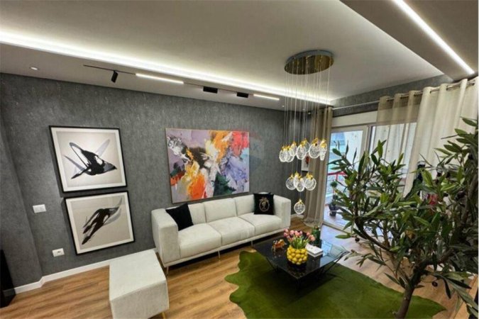 Tirane, shitet apartament 2+1+Ballkon, Kati 3, 110 m² 697,536,146 € (Super apartament 2+1 per shitje tek Liqeni!)