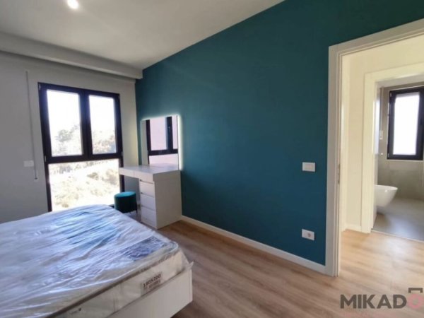 Tirane, jepet me qera 2+1, , 94 m² 700 € 