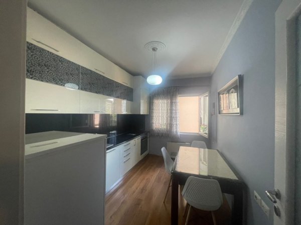 Apartament 2+1+2 me qira perball Shkolles Don Bosko.