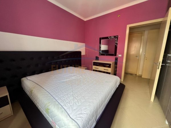 Tirane, shitet ambjent biznesi , Kati 5, 95 m² (YZBERISHT)