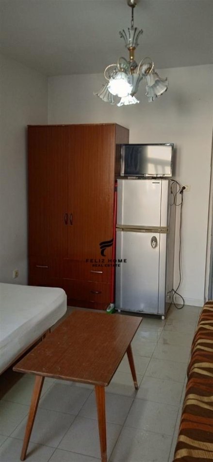 Tirane, jepet me qera apartament 1+1, Kati 5, 25 m² 320 € (BULEVARDI ZOGU I 1)