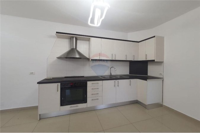 Tirane, shitet apartament 2+1, Kati 3, 110 m² 120,000 € (Besim Alla - Yzberisht)