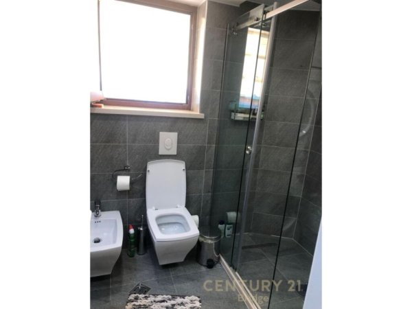 Tirane, shitet apartament duplex 2+1, Kati 5, 140 m² 280,000 € (Koshti Zoologjik)