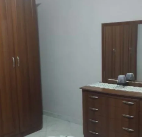 Tirane, jepet me qera apartament 2+1, , 80 m² 280 € (Kombinat)