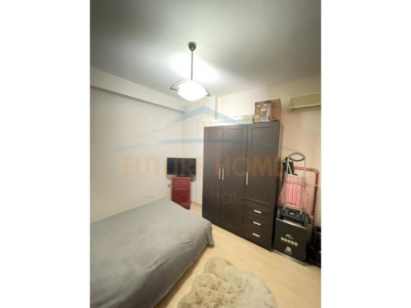 Tirane, shitet apartament 2+1, , 