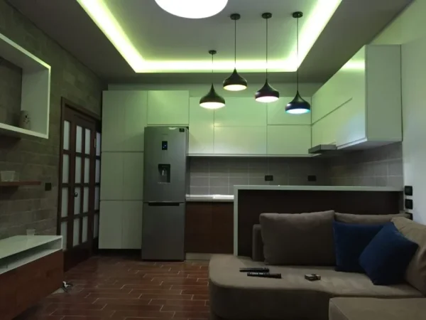 Tirane, shitet apartament 1+1+Ballkon, Kati 8, 85 m² 114,000 € (YZBERISHT)