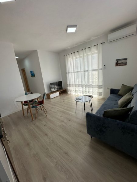 Shqiperi, jepet me qera apartament 1+1, Kati 5, 65 m² 370 € (rruga tom plezha,Astir)