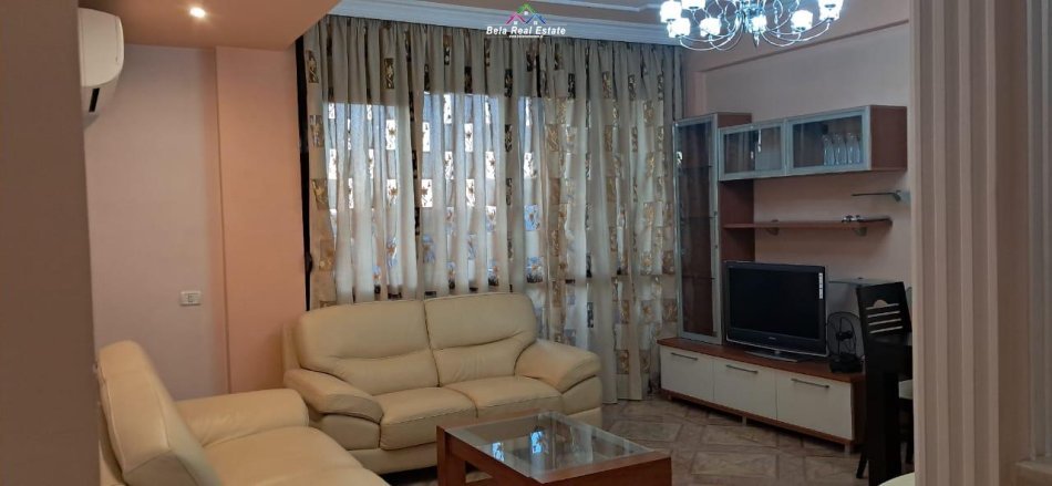 Tirane, jepet me qera apartament 2+1, Kati 4, 85 m² 500 € (laprake)