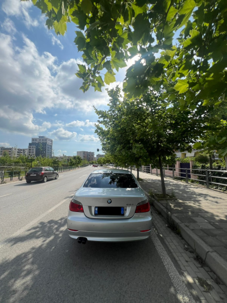 Tirane, shitet makine BMW Seria 5 523i , Benzin, gri metalizato, automatik, Kondicioner, 279999 km, 5500 €