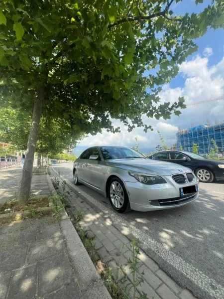 Tirane, shitet makine BMW Seria 5 523i , Benzin, gri metalizato, automatik, Kondicioner, 279999 km, 5500 €