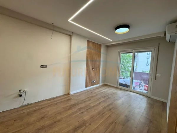 Tirane, shitet apartament 2+1, Kati 3, 95 m² 125,000 € (UNAZA E RE)