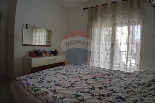 Tirane, jepet me qera apartament 2+1, Kati 3, 75 m² 470 € (don bosko)