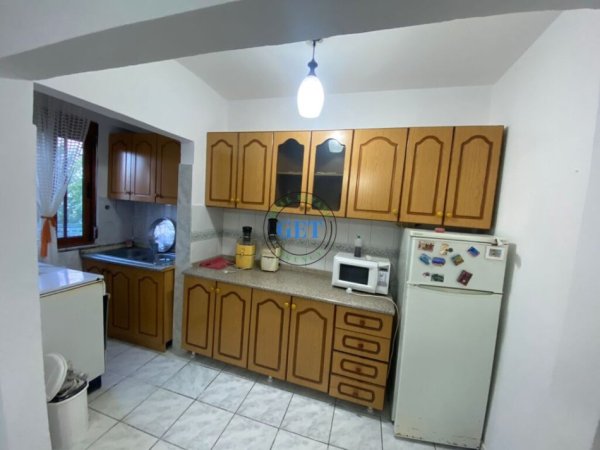 Durres, jepet me qera apartament 1+1, Kati 2, 55 m² 250 € (Lagjia 18)