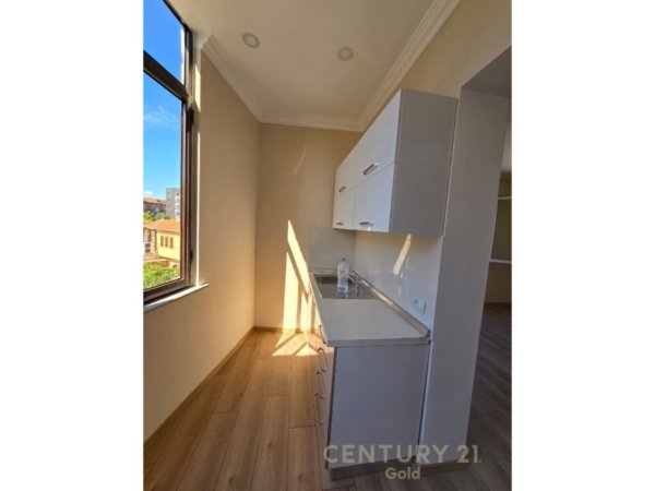 Tirane, shes apartament 2+1, Kati 3, 105 m² 170,000 € (Mine Peza)