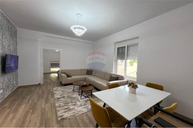 Tirane, jepet me qera apartament 2+1, Kati 3, 85 m² 450 € (Porcelan)