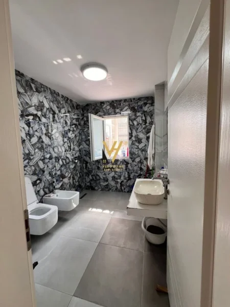 Tirane, shitet apartament 3+1, Kati 3, 134 m² 345,000 € (RRUGA E ELBASANIT)