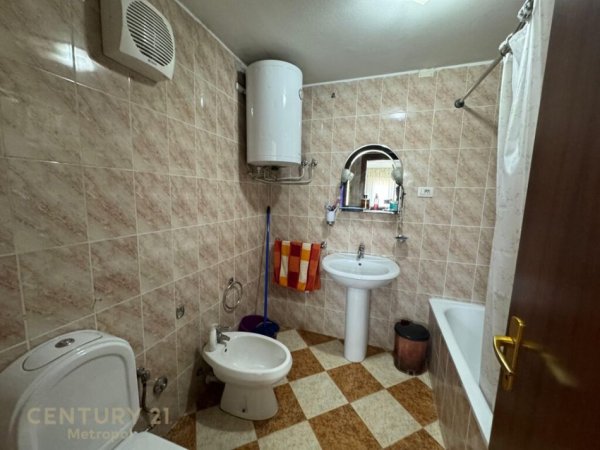 Tirane, shitet apartament 2+1, Kati 7, 76 m² 130,000 € (vasil shanto)