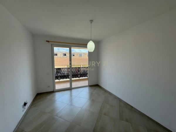 Tirane, shitet apartament 1+1, Kati 3, 73 m² 108,000 € (SPITALI QSUT)