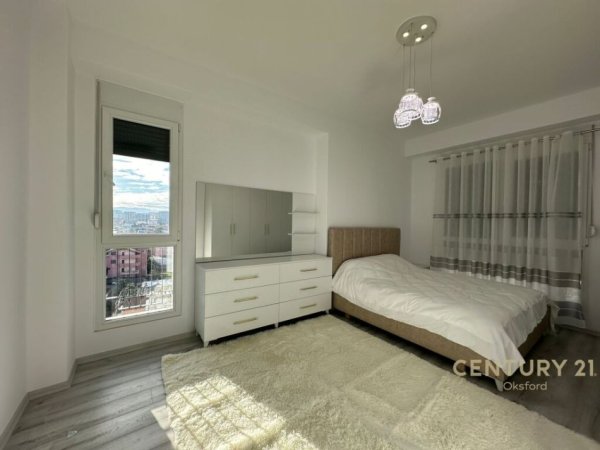 Tirane, jepet me qera apartament 2+1+Ballkon, Kati 6, 109 m² 600 € (Fusha Aviacionit)