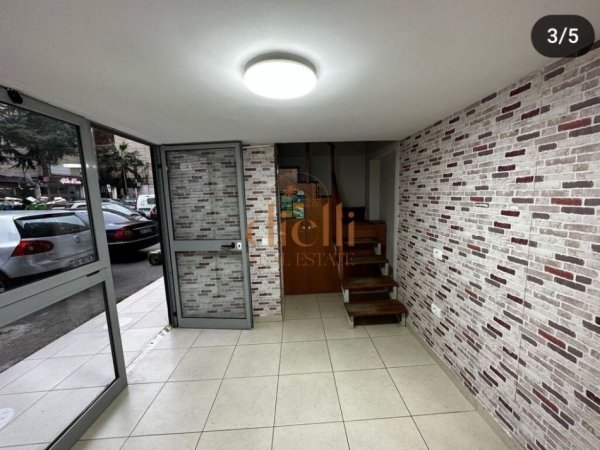 Tirane, shitet dyqan , , 11 m² 38,000 € 