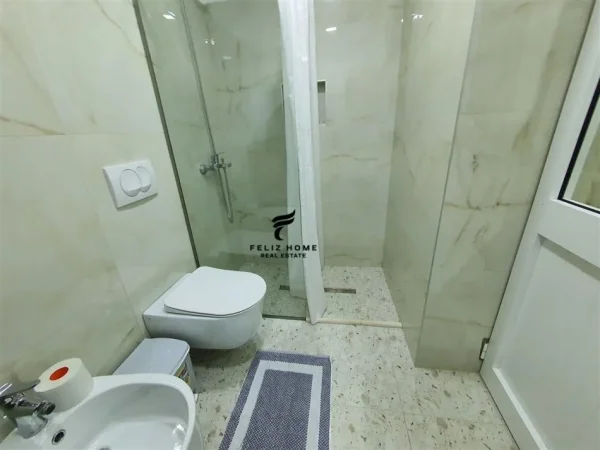 Tirane, shitet apartament 5+1, Kati 9, 360 m² 1,465,000 € (QENDER)