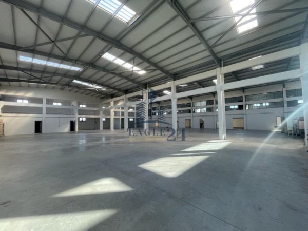 Tirane, jepet me qera ambjent biznesi , , 2,000 m² 4,000 € (Rinas (Ura Gjoles))