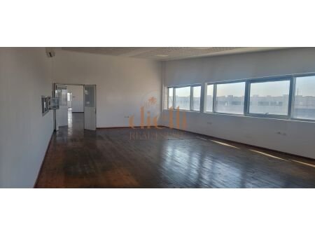 Tirane, jepet me qera ambjent biznesi , 4000 m² 6,000 € (Autostrada Tirane-Durres)