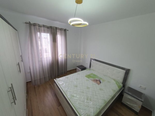 Tirane, jepet me qera apartament 2+1, Kati 4, 70 m² 600 € (Rruga Bardhyl)