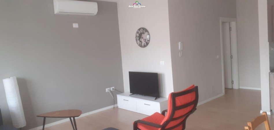 Tirane, jepet me qera apartament 1+1+Ballkon, Kati 5, 70 m² 550 € (ali demi)