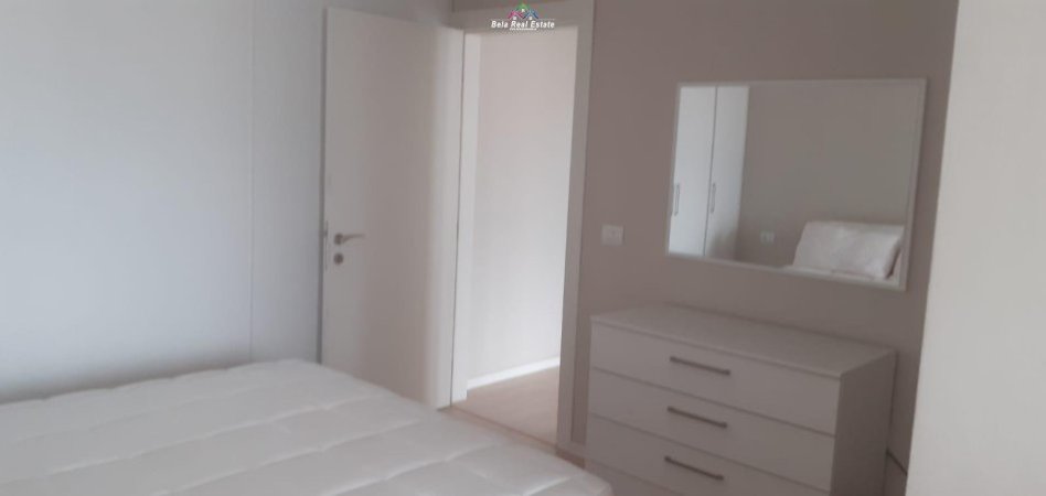 Tirane, jepet me qera apartament 1+1+Ballkon, Kati 5, 70 m² 550 € (ali demi)