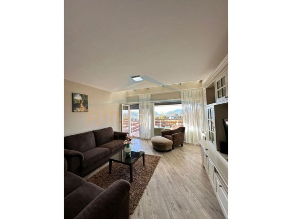 Tirane, jepet me qera apartament 2+1+Ballkon, Kati 2, 90 m² 1,200 € (Rruga Vilave)