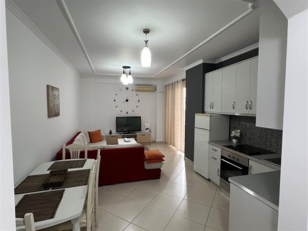 Tirane, jepet me qera apartament 2+1+Ballkon, Kati 2, 90 m² 500 € (selite)