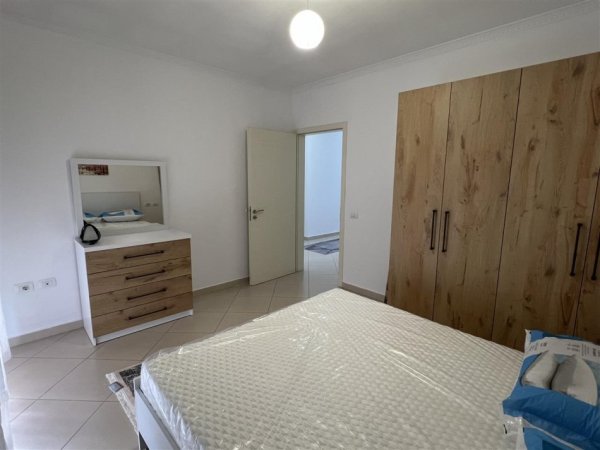 Tirane, jepet me qera apartament 2+1+Ballkon, Kati 2, 90 m² 500 € (selite)