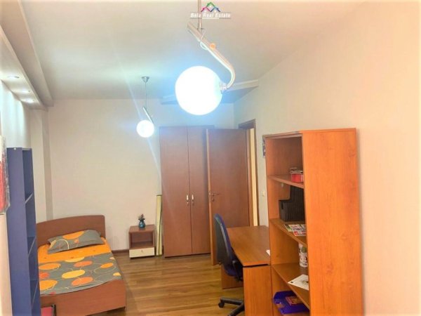 Tirane, jepet me qera apartament 2+1, Kati 3, 110 m² 750 € (rruga e elbasanit)