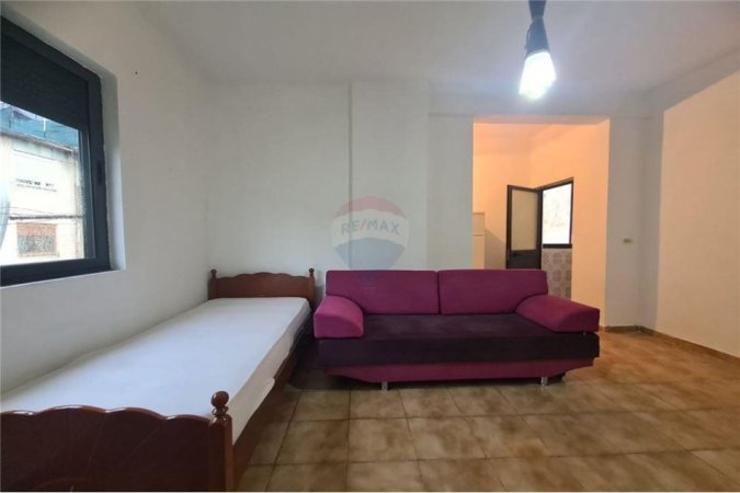 Tirane, shitet garsonier , Kati 3, 44 m² 65,000 € (Rruga Ndre Mjeda - Rruga e Kavajës - Globe)