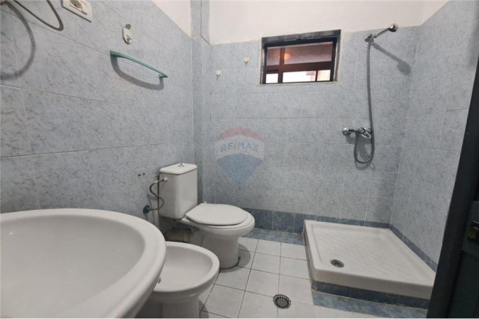 Tirane, shitet garsonier , Kati 3, 44 m² 65,000 € (Rruga Ndre Mjeda - Rruga e Kavajës - Globe)