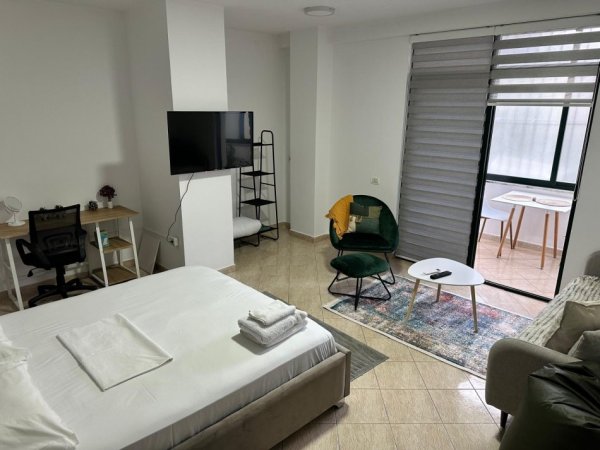 Tirane, garsoniere, Kati 1, 48 m² 400€ (Rruga Tafaj)