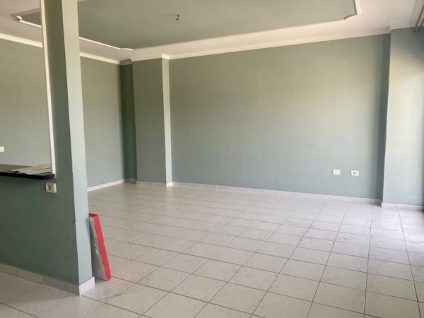 Tirane, shitet apartament 3+1+Aneks+Ballkon, Kati 9, 110 m² 75,000 € (Vore)