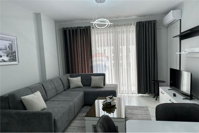 Tirane, jepet me qera apartament 2+1, Kati 3, 110 m² 700 € (Don Bosko)