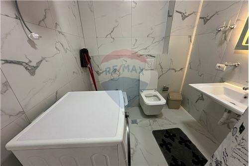 Tirane, jepet me qera apartament 2+1, Kati 5, 110 m² 700 € (Don Bosko - Don Bosko, Albania)