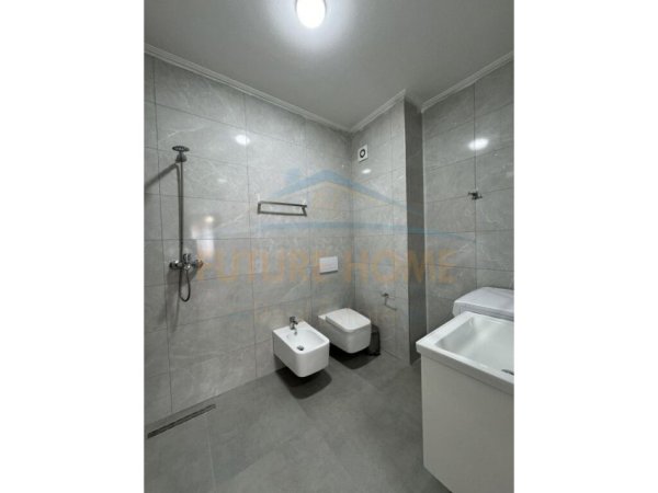 Tirane, shitet apartament 2+1, Kati 5, 105 m² 145,000 € (unaza e re)