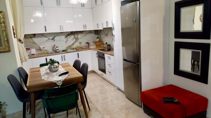 Tirane, shitet apartament 1+1+Aneks+Ballkon, Kati 4, 80 m² 104,000 € (Astir te Fratari)