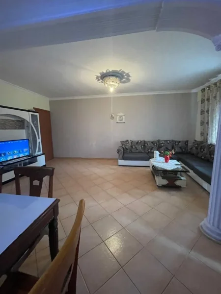 Tirane, jepet me qera apartament 2+1, Kati 6, 100 m² 500 € (PERBALL DELIJORGJIT)