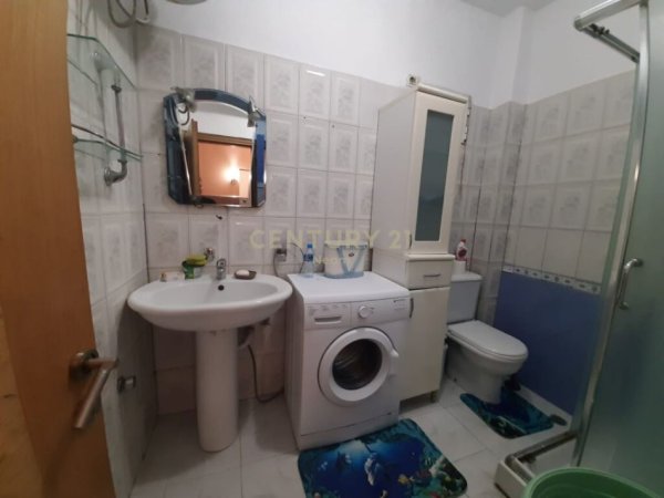 Tirane, jepet me qera apartament 2+1, Kati 1, 80 m² 500 € (hoxha tahsim)